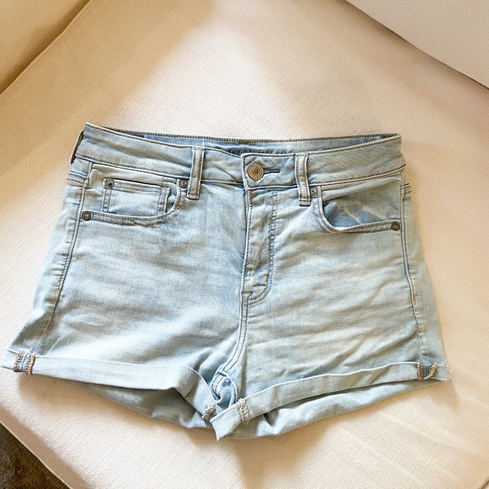 American Eagle Lightwash Stretch Shorts